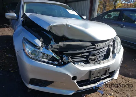 2018 Nissan Altima 2.5 Sv z USA, uszkodzony, nr VIN 1N4AL3APXJC264440